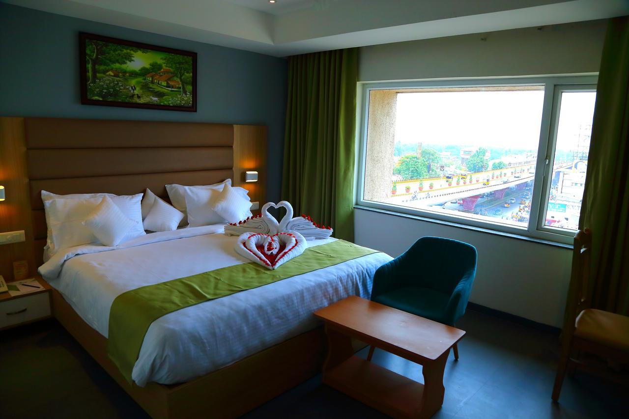 Abhayaa Hotel Visakhapatnam Eksteriør bilde